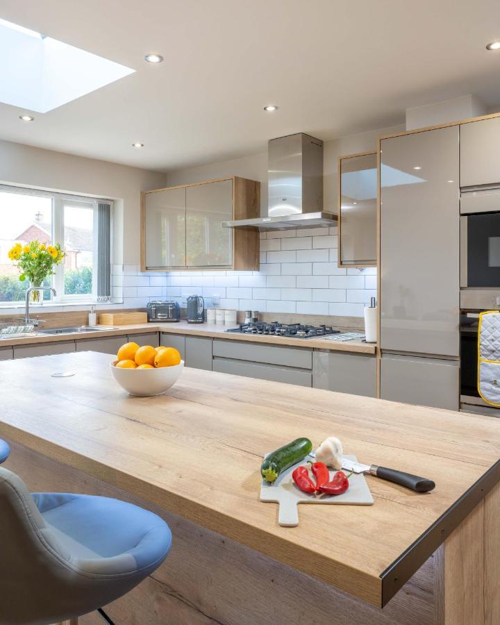 The Oaklands - Luxury Spacious 6-Bed, Near Solihull, Birmingham City, Jlr, Nec, Airport, Resorts World, Hs2 Экстерьер фото