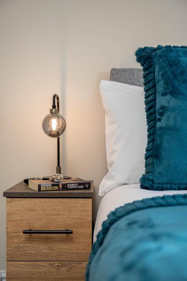 The Oaklands - Luxury Spacious 6-Bed, Near Solihull, Birmingham City, Jlr, Nec, Airport, Resorts World, Hs2 Экстерьер фото